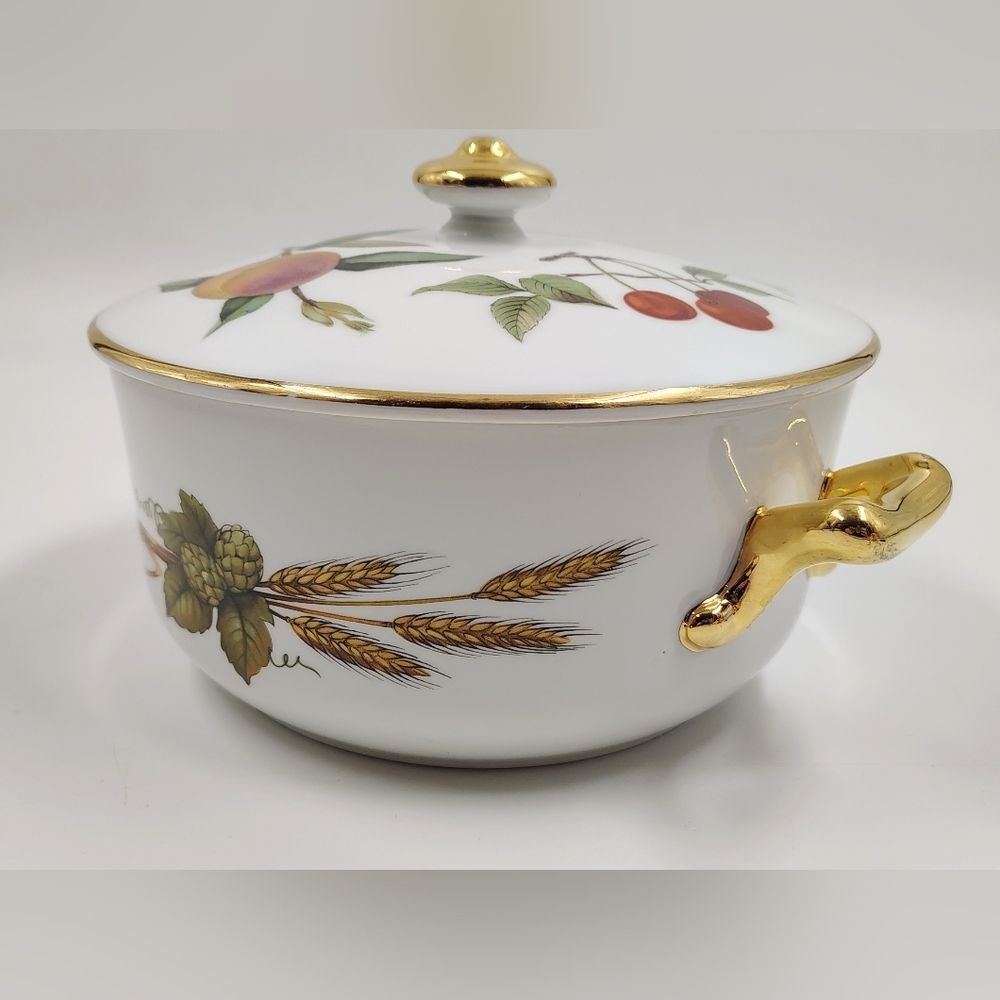 Royal Worcester Evesham Vintage White & Gold Porcelain Covered Serving Dish - Picture 5 of 16